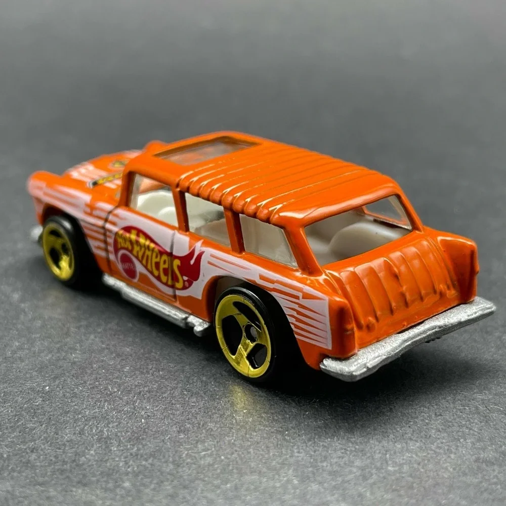 Hot Wheels 1955‎ '55 Chevrolet Chevy Nomad Orange Diecast /164 Scale 